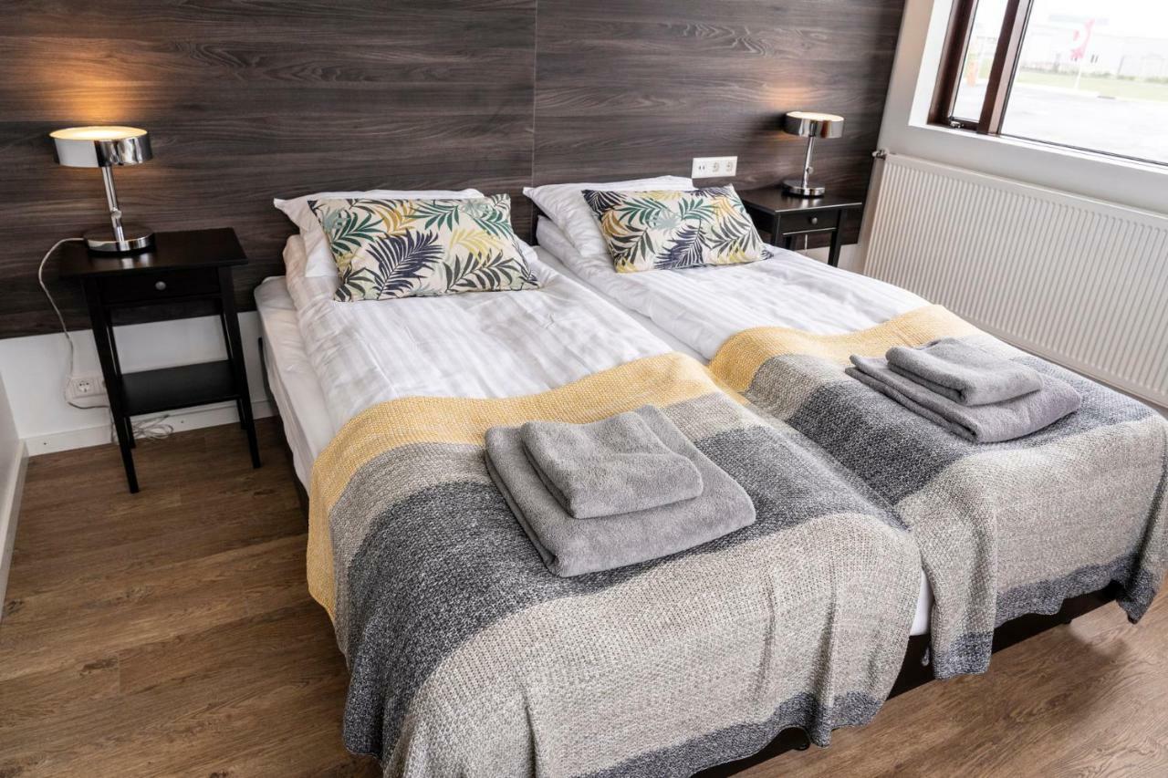 Black Beach Guesthouse Thorlakshofn Экстерьер фото