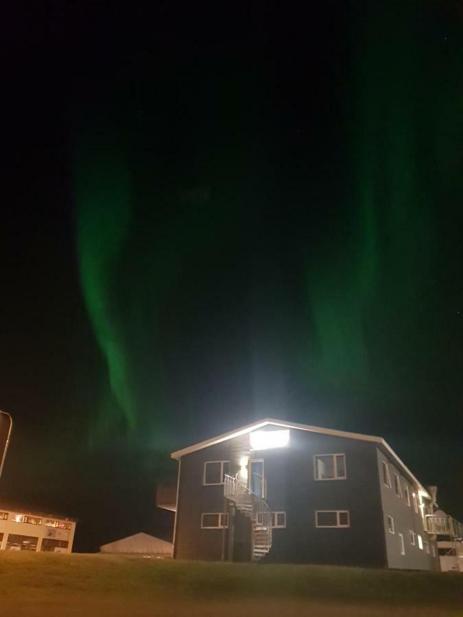 Black Beach Guesthouse Thorlakshofn Экстерьер фото